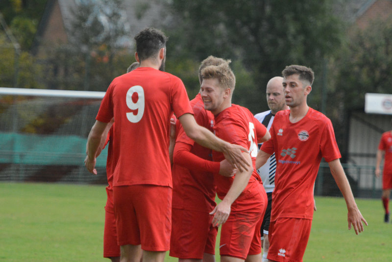 CDG v Eastbourne Utd 03/10/2020